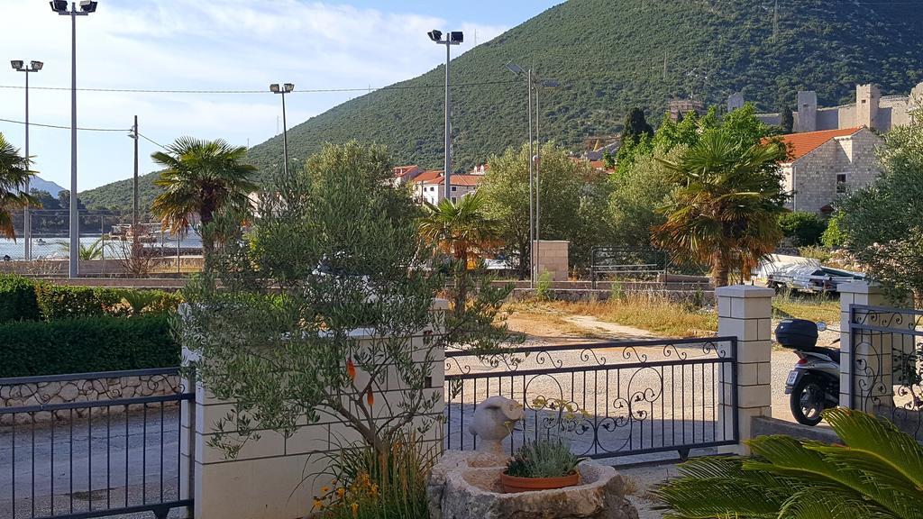 Apartments Marita Ston Luaran gambar
